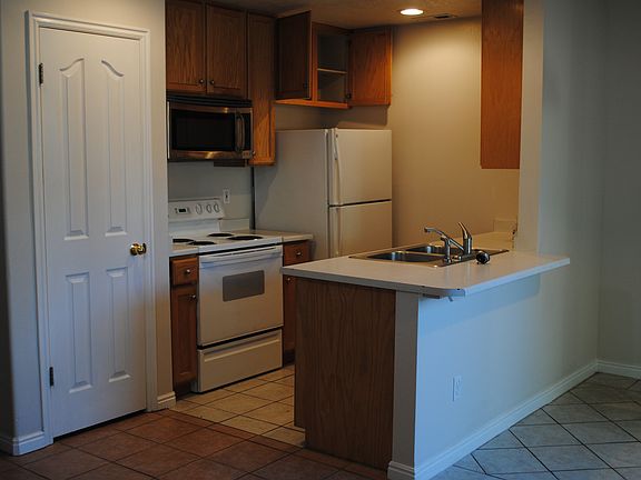 4th image of 3049 S Shadywood Way