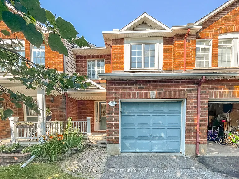 172 Gray Cres — Photo 2