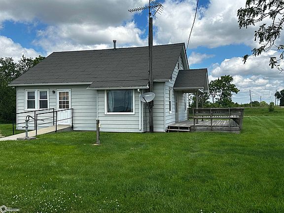 5th image of 2609 Highland Ave