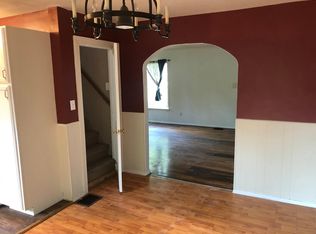 6806 Manslick Rd, Louisville, KY 40214