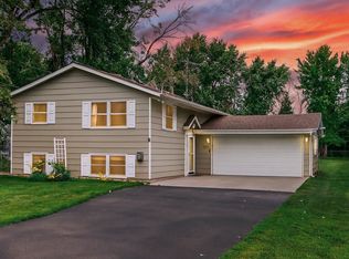 9135 205th St W, Lakeville, MN 55044