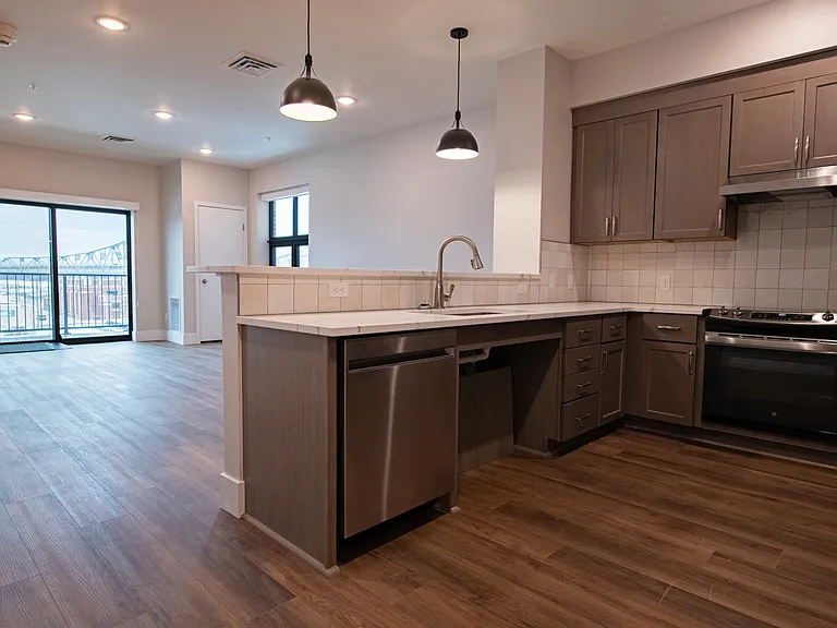60 Main St #433 — Photo 12