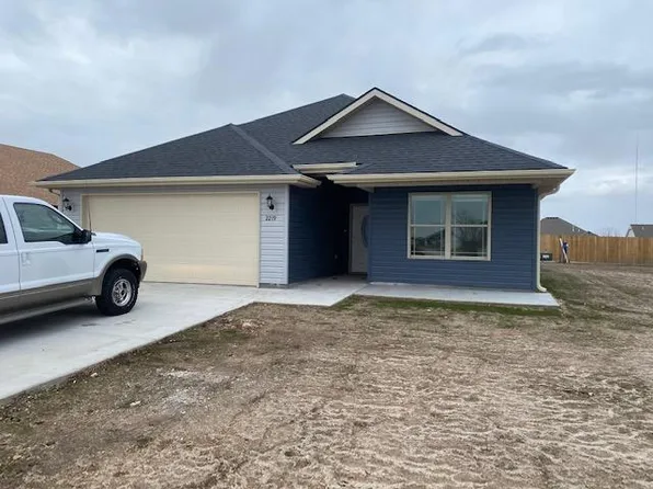 2219 W 26th St, Joplin, MO 64804