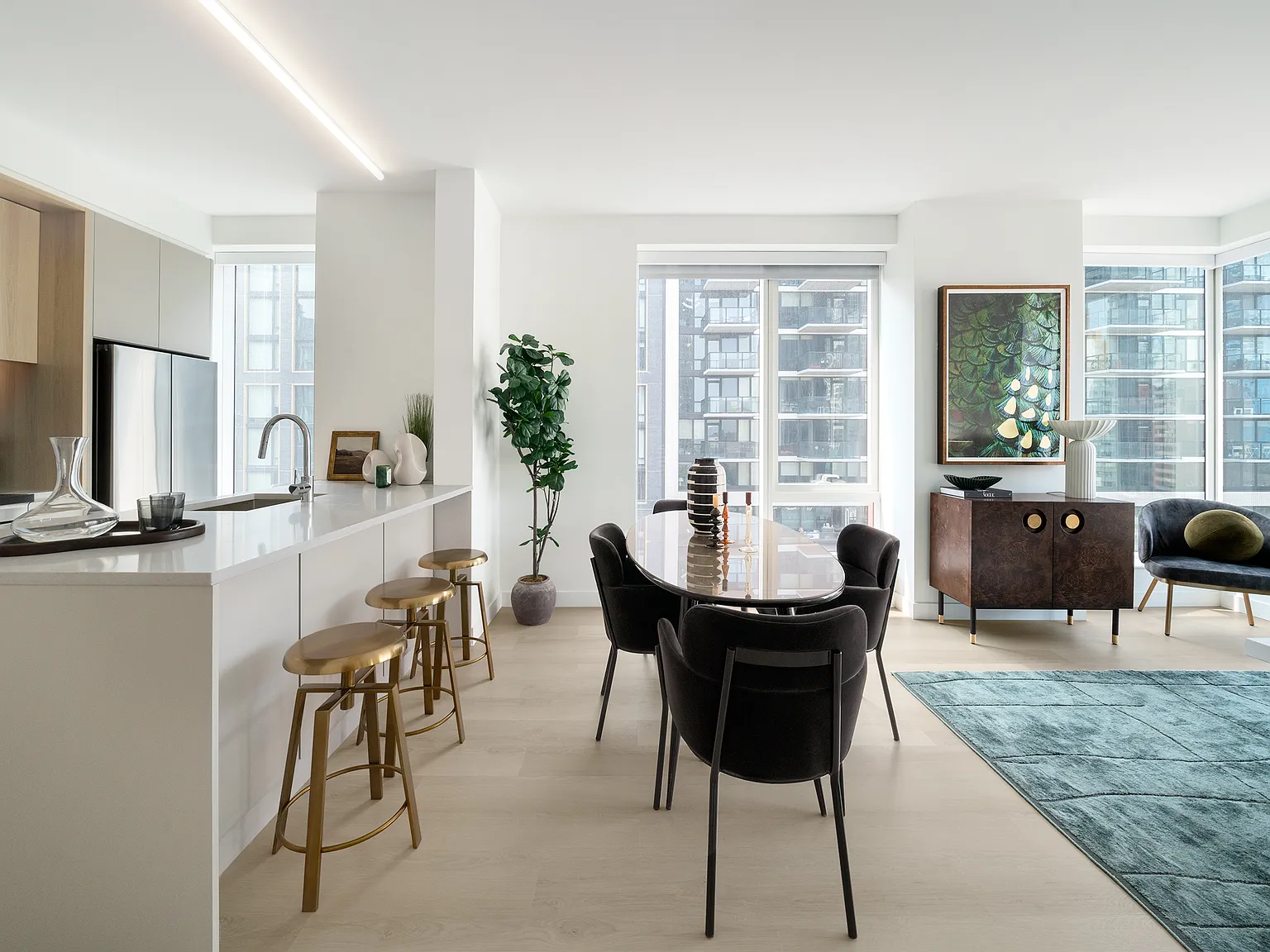 17 Hanover Place — Photo 3