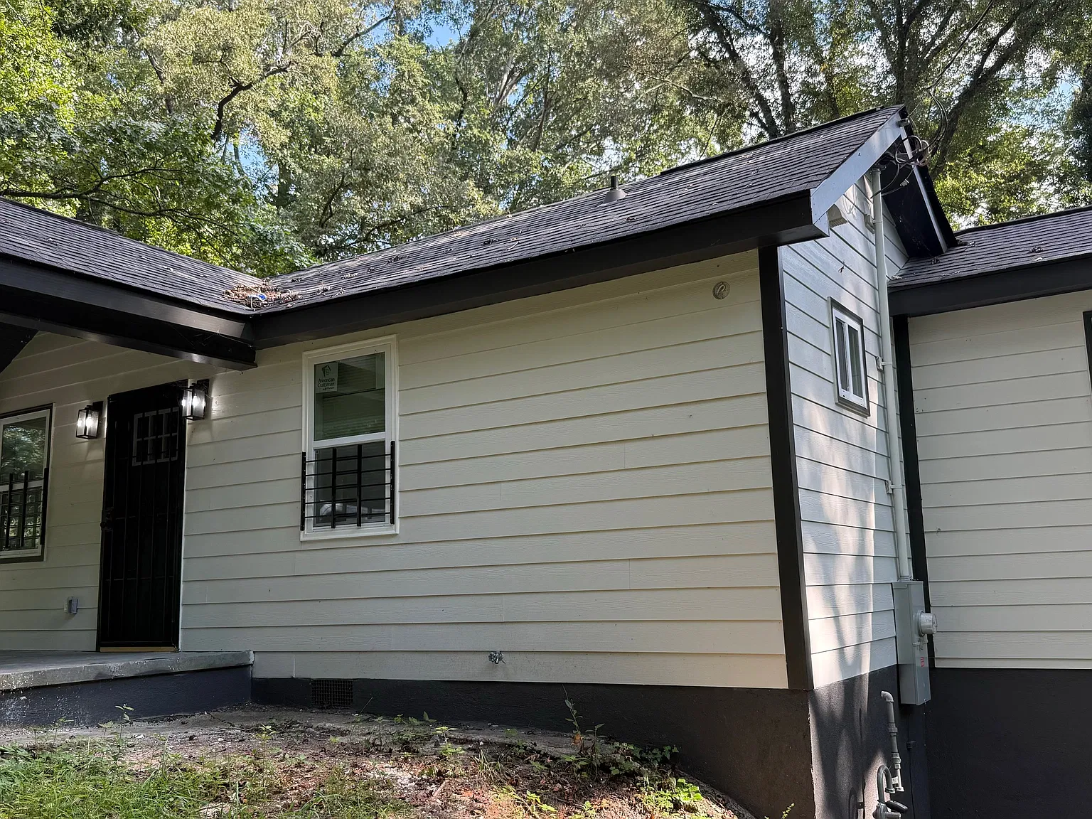 4110 Waits Ave SW — Photo 1