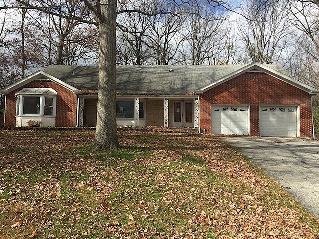 1st image of 20835 Greenwood Dr