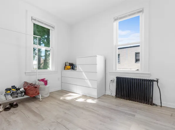 4308 Grand Avenue image 4 of 8