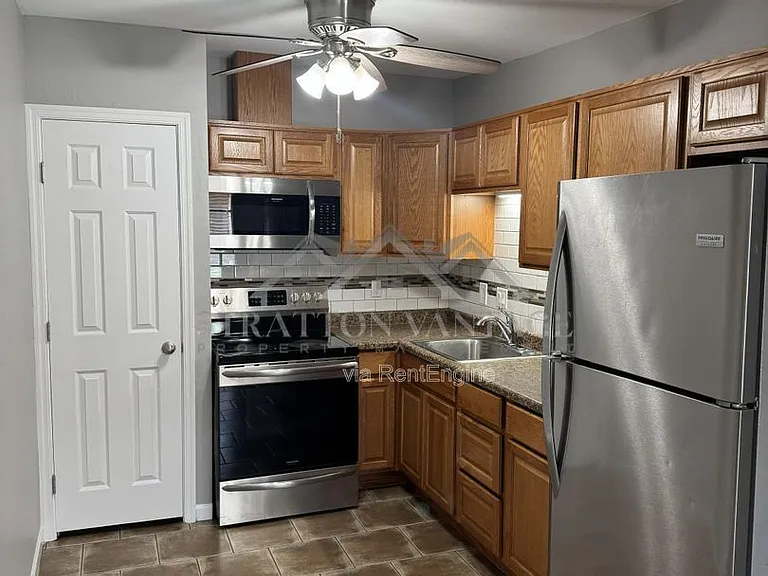 448 N Lesueur — Photo 17