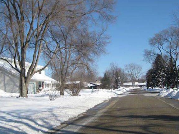 2nd image of 23772 W Lake Vista Ave