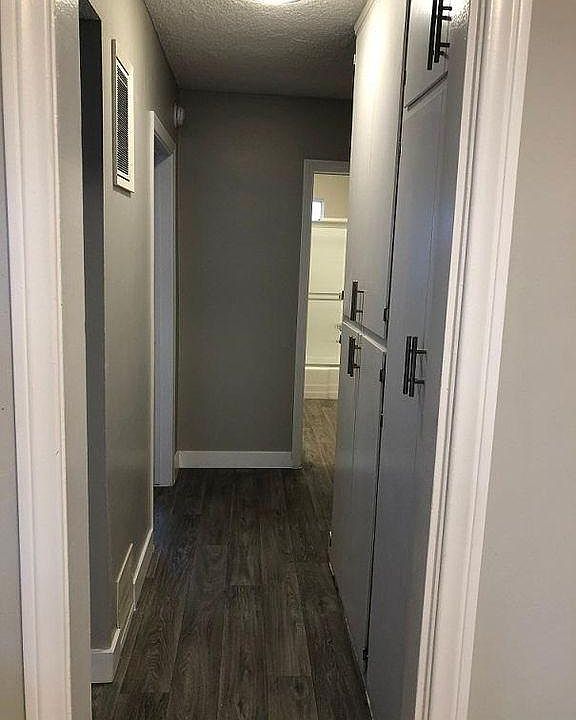 1st image of 924 W Beach Ave APT 10