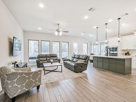 5th image of 1320 Rio Hollow Ln