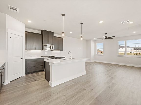 7th image of this home