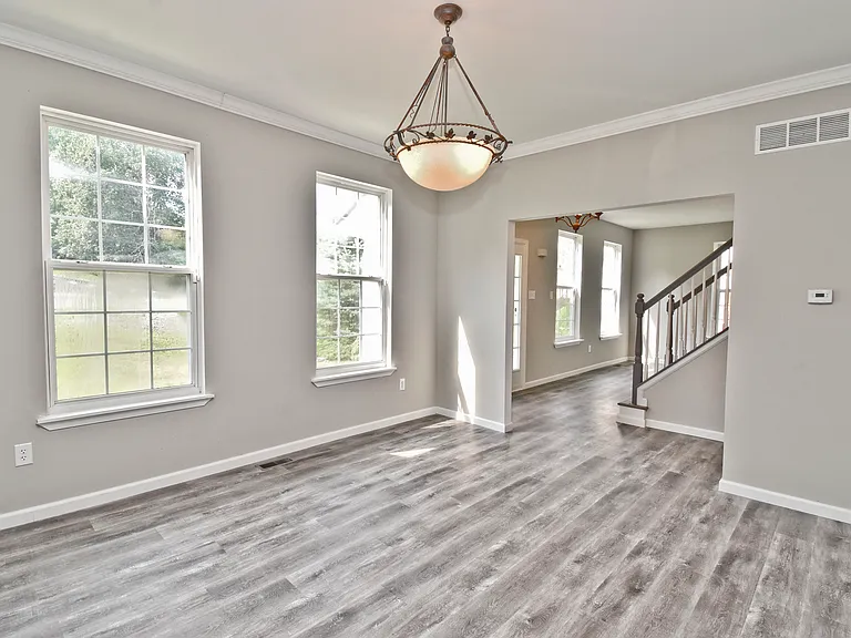 557 Marco Way — Photo 17