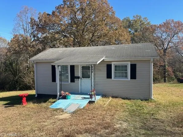 515 Smith St, Burlington, NC 27217