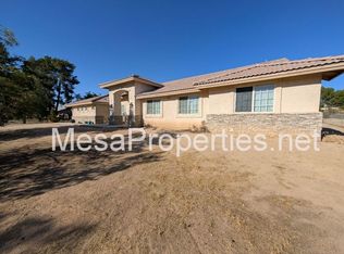 14871 Apple Valley Rd, Apple Valley, CA 92307