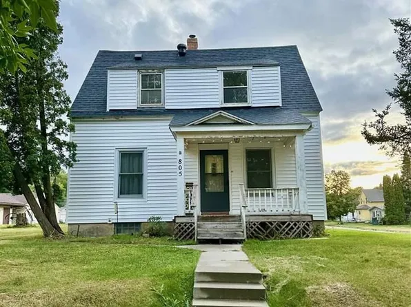 805 2nd Ave SW, Chisholm, MN 55719