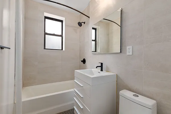 Rented by MNS | media 9