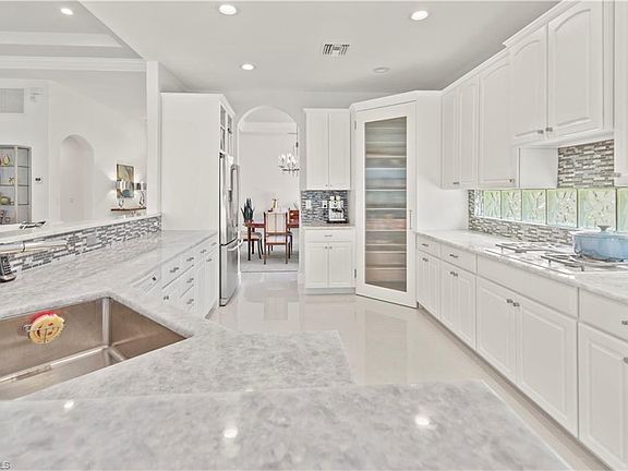3rd image of 8780 Largo Mar DR