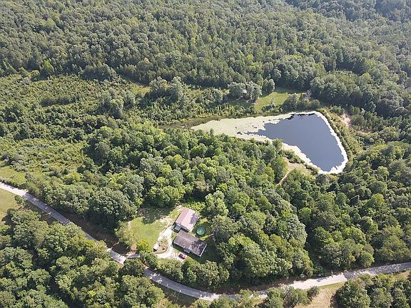 2nd image of 4743 Shumaker Ridge Rd