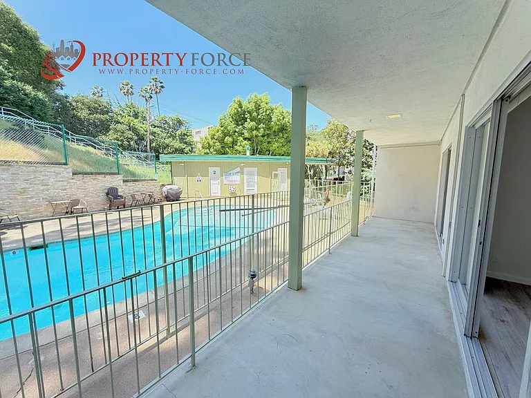15 Mulberry Ct — Photo 48