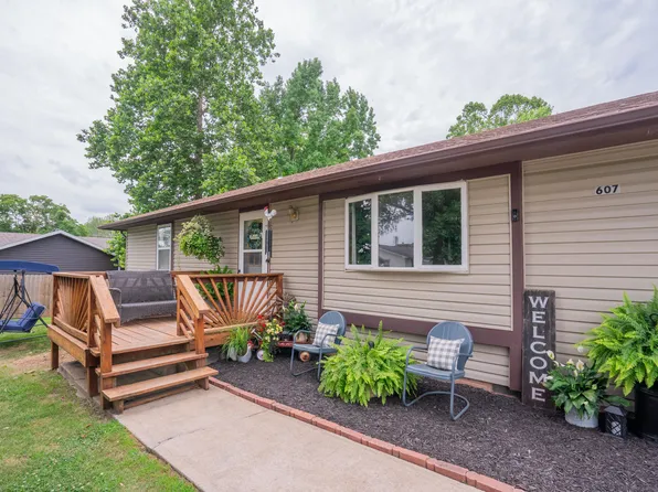 607 N Ward Street, Stockton, MO 65785