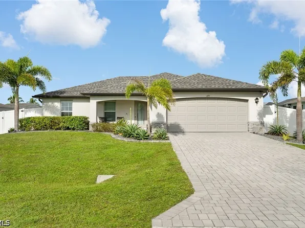 475 NE 3rd Pl, Cape Coral, FL 33909