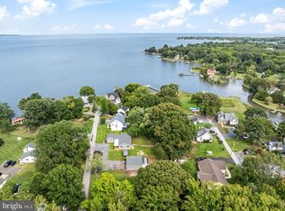 1221 Bast Ln, Shady Side, MD 20764