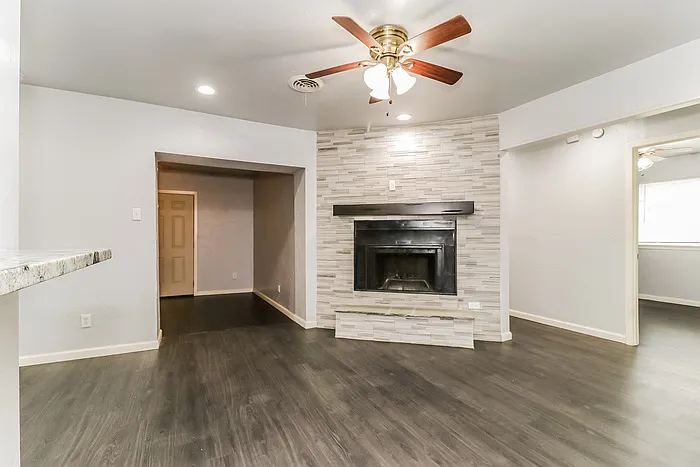5601 Oak Grove Rd — Photo 4