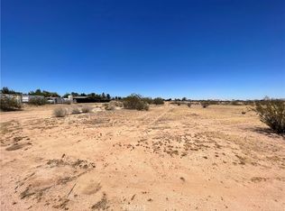 1 Patomac Rd, Apple Valley, CA 92307