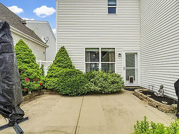 7223 Normanton Dr — Photo 6