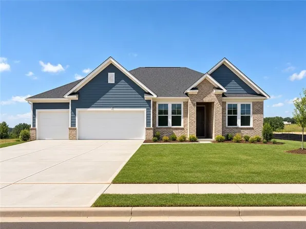 389 Grand Wehunt Dr, Hoschton, GA 30548