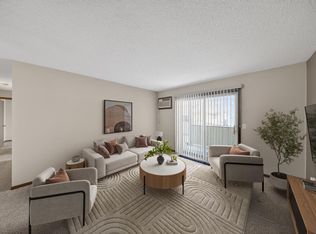 2114 Valleyhigh Dr NW #B104, Rochester, MN 55901