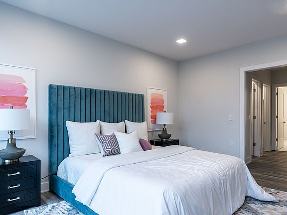 4th image of 58 E Midland Ave #Penthouse 4
