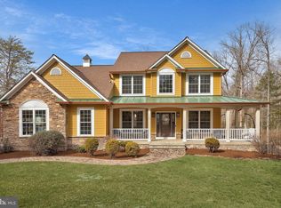 160 Queen Laurens Ct, Fredericksburg, VA 22406