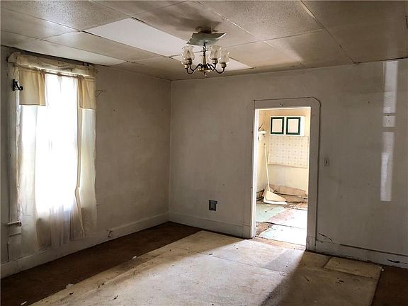 2nd image of 1509 E Spann Ave