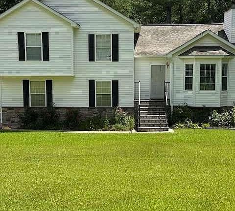 4th image of 620 Grove Pointe Way