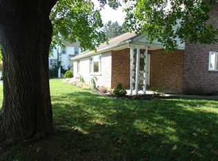 455 Spring Grove Rd, East Earl, PA 17519