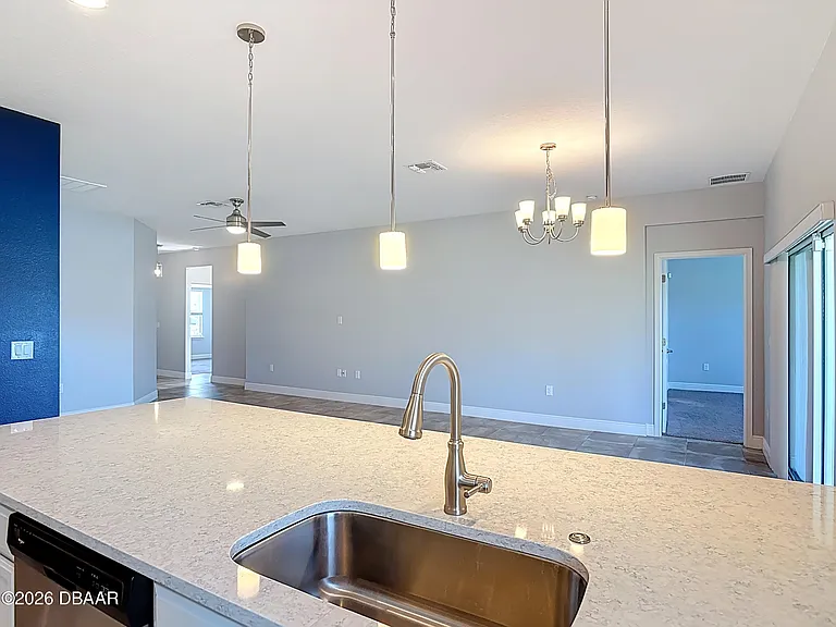 5644 Estero Loop — Photo 7