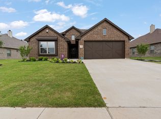 3424 Greenway Dr, Burleson, TX 76028