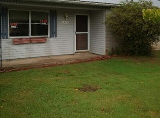 700 Angela Cir, Barling, AR 72923