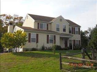 10 Haines Dr, West Grove, PA 19390