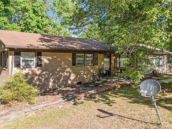 5th image of 4206 Barrett Dr