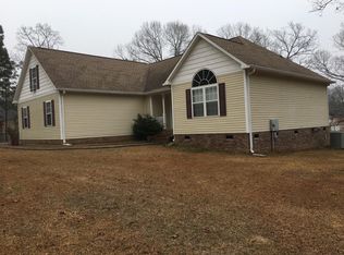 1415 Bay Breeze Dr, Hartsville, SC 29550