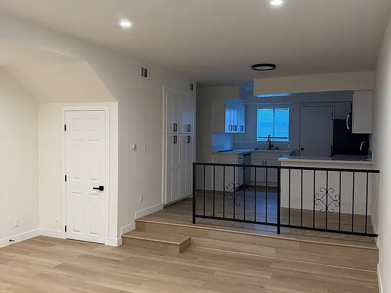 14328 Addison St #5 — Photo 12