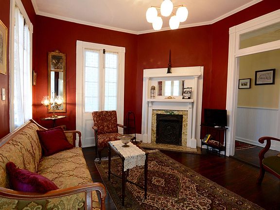 Living room off of the front door. Rental has been painted neutral colors and is unfurnished.