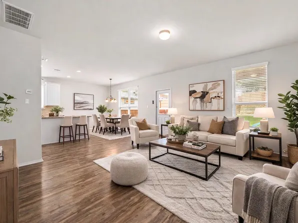 511 Eves Necklace Dr, Buda, TX 78610