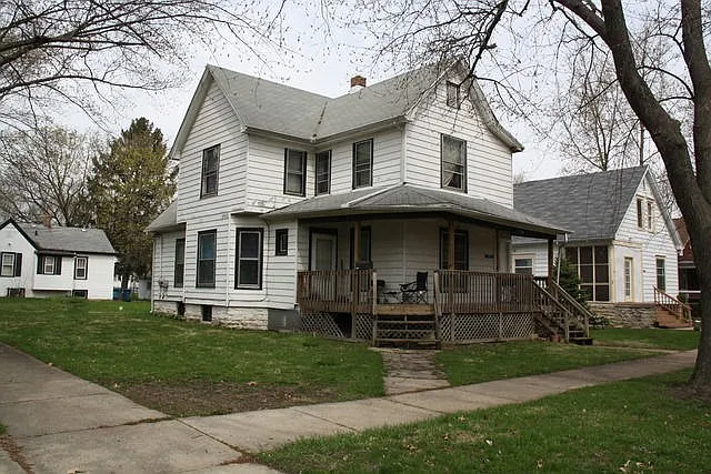 1093 S 3rd Ave photo 1