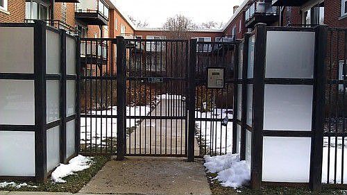 1st image of 6429 N Damen Ave