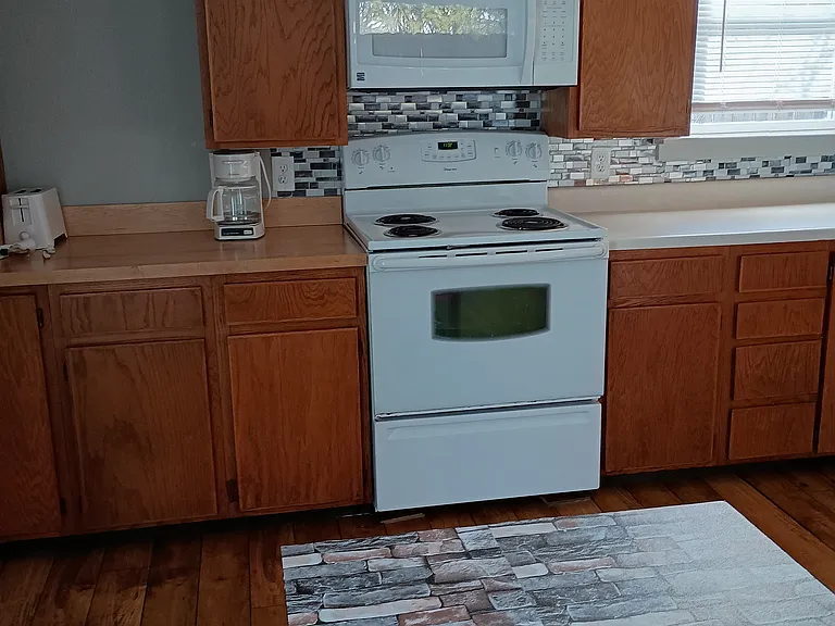 kitchen/ dining room