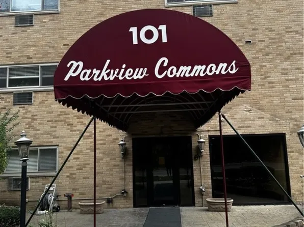 101 S Rocky River Dr APT 503, Berea, OH 44017